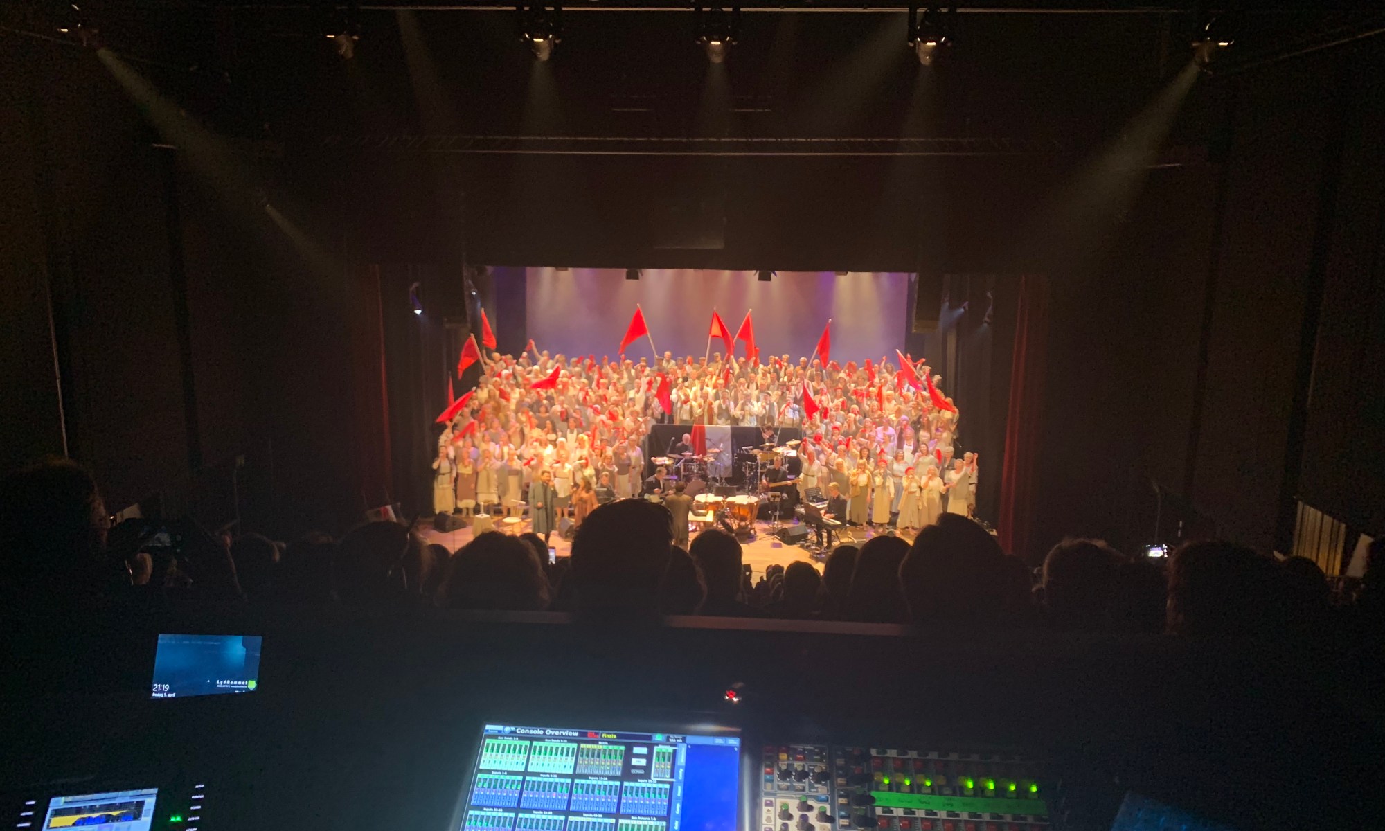 Damenes Aften på Hamar Kulturhus. En Magisk Musikal.